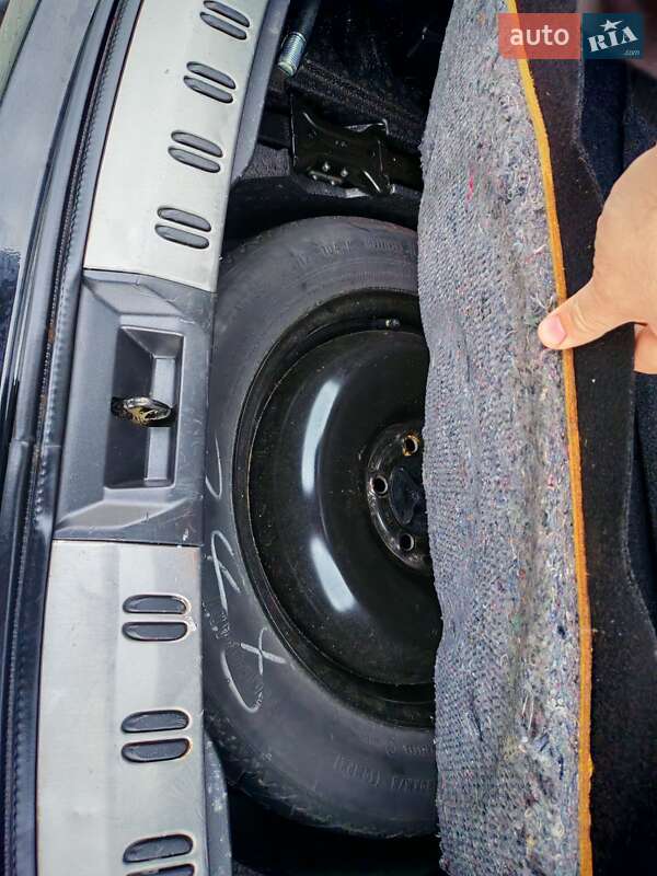 Позашляховик / Кросовер Nissan Qashqai+2 2011 в Стрию