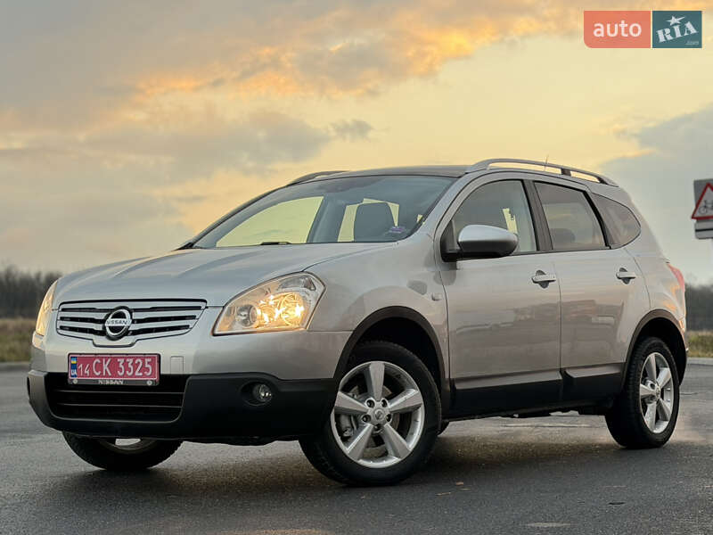 Позашляховик / Кросовер Nissan Qashqai+2 2010 в Вінниці