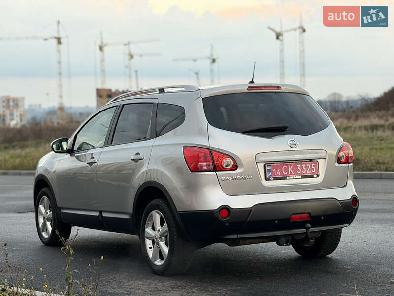 Позашляховик / Кросовер Nissan Qashqai+2 2010 в Вінниці
