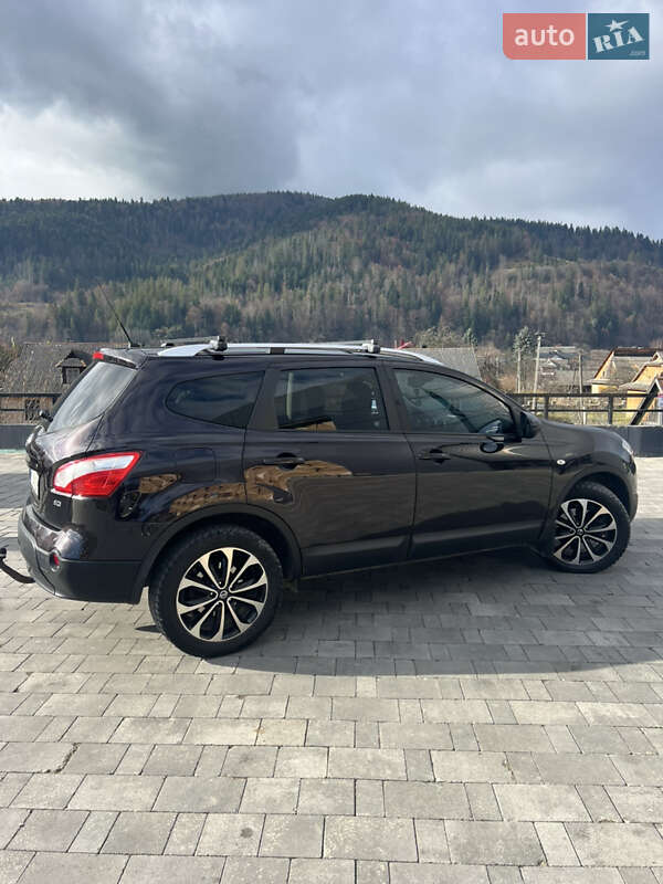 Внедорожник / Кроссовер Nissan Qashqai+2 2011 в Яремче