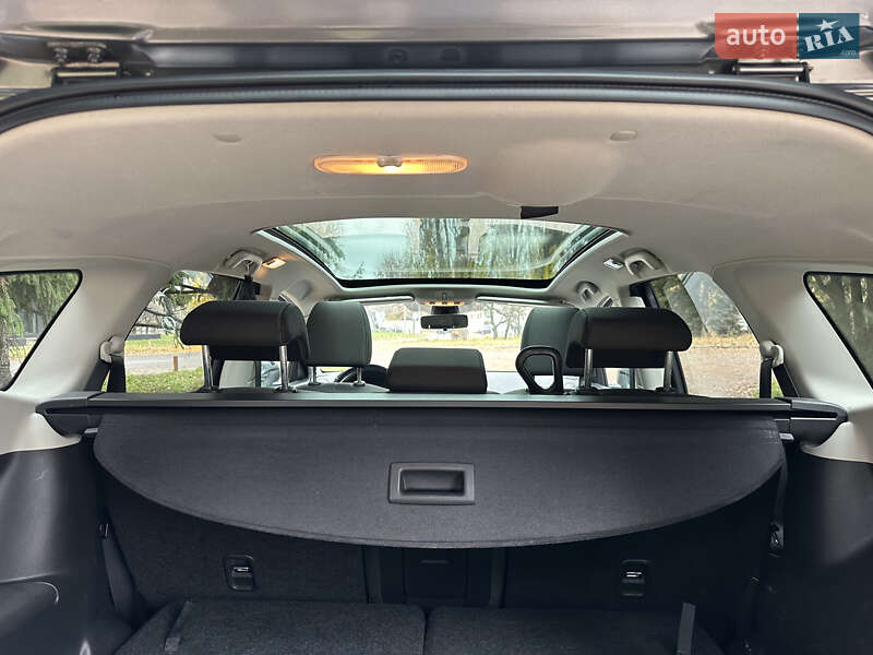 Позашляховик / Кросовер Nissan Qashqai+2 2011 в Києві