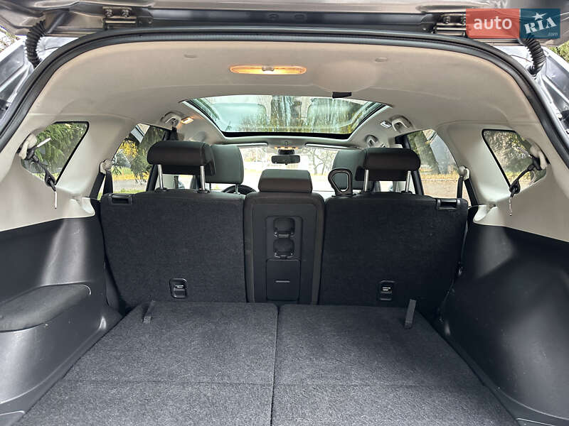 Позашляховик / Кросовер Nissan Qashqai+2 2011 в Києві