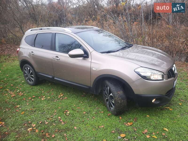 Внедорожник / Кроссовер Nissan Qashqai+2 2011 в Кропивницком