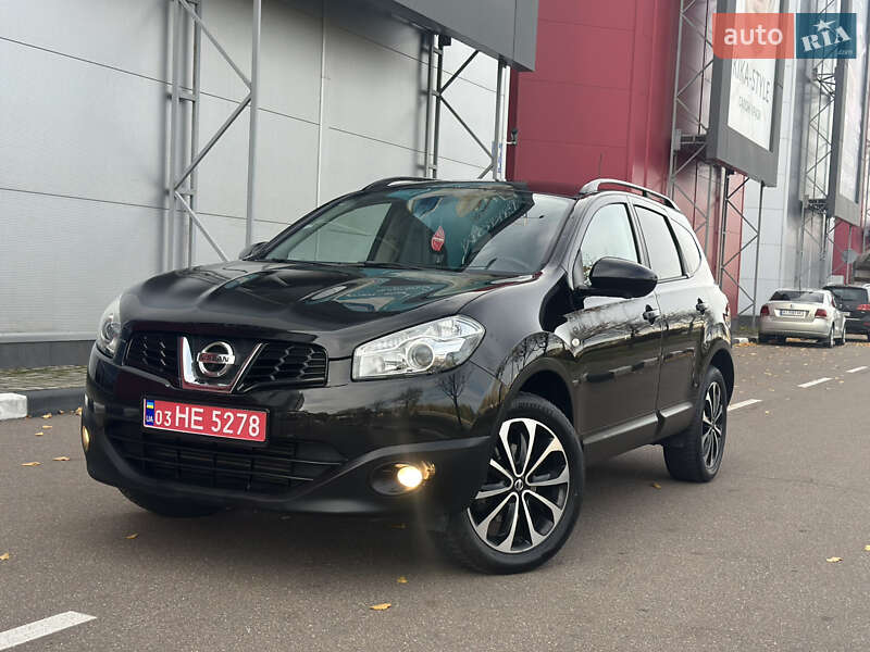 Внедорожник / Кроссовер Nissan Qashqai+2 2013 в Киеве