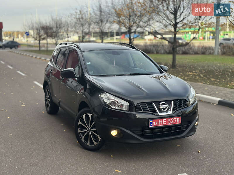 Внедорожник / Кроссовер Nissan Qashqai+2 2013 в Киеве