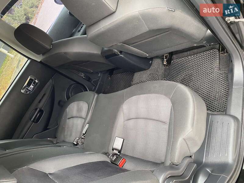 Позашляховик / Кросовер Nissan Qashqai+2 2012 в Білій Церкві фото 26 Позашляховик / Кросовер Nissan Qashqai+2 2012 в Білій Церкві