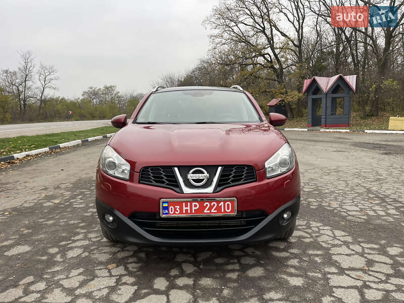 Позашляховик / Кросовер Nissan Qashqai+2 2013 в Новоархангельську фото 10 Позашляховик / Кросовер Nissan Qashqai+2 2013 в Новоархангельську