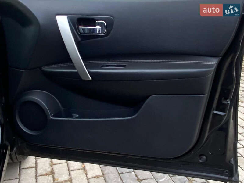 Внедорожник / Кроссовер Nissan Qashqai+2 2010 в Ровно фото 31 Внедорожник / Кроссовер Nissan Qashqai+2 2010 в Ровно