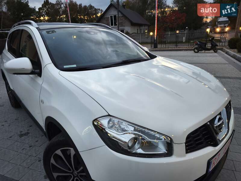 Позашляховик / Кросовер Nissan Qashqai+2 2010 в Львові фото 17 Позашляховик / Кросовер Nissan Qashqai+2 2010 в Львові