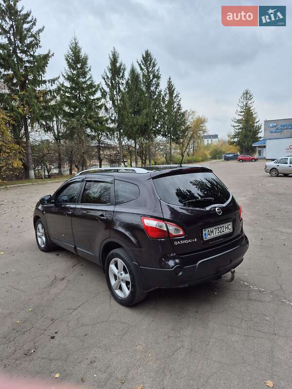 Внедорожник / Кроссовер Nissan Qashqai+2 2011 в Ровно