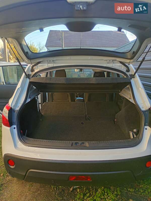 Внедорожник / Кроссовер Nissan Qashqai+2 2012 в Радивилове фото 5 Внедорожник / Кроссовер Nissan Qashqai+2 2012 в Радивилове