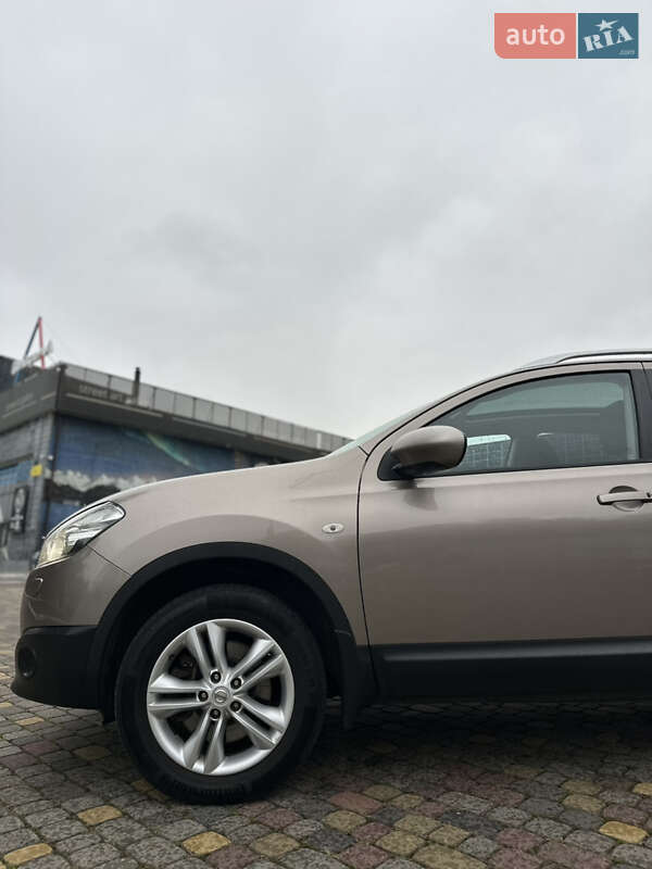 Внедорожник / Кроссовер Nissan Qashqai+2 2012 в Луцке фото 2 Внедорожник / Кроссовер Nissan Qashqai+2 2012 в Луцке