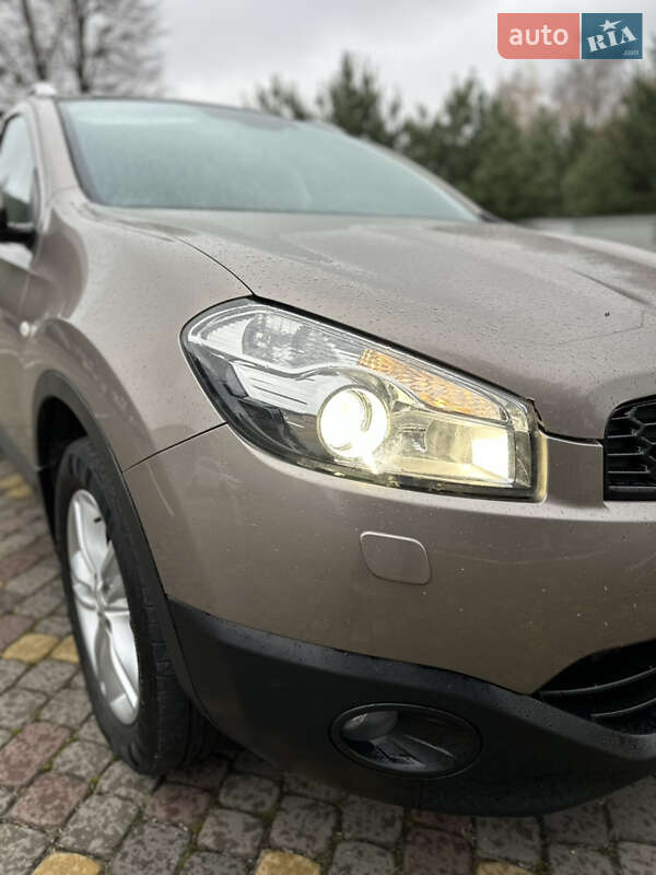 Внедорожник / Кроссовер Nissan Qashqai+2 2012 в Луцке фото 13 Внедорожник / Кроссовер Nissan Qashqai+2 2012 в Луцке