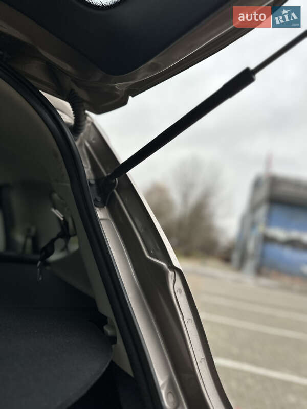 Внедорожник / Кроссовер Nissan Qashqai+2 2012 в Луцке фото 26 Внедорожник / Кроссовер Nissan Qashqai+2 2012 в Луцке