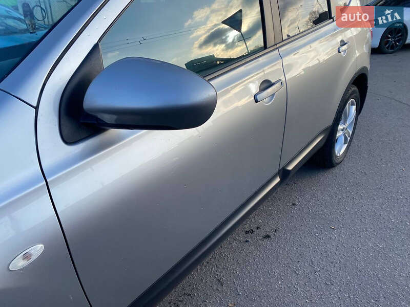 Внедорожник / Кроссовер Nissan Qashqai+2 2011 в Полтаве