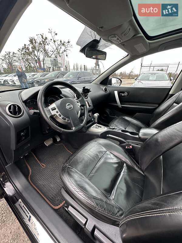 Внедорожник / Кроссовер Nissan Qashqai+2 2011 в Белогородке