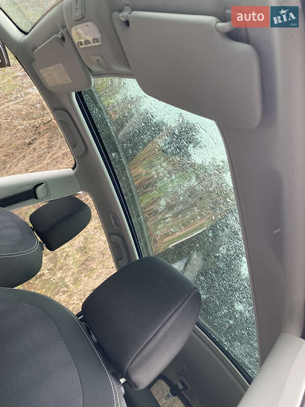 Внедорожник / Кроссовер Nissan Qashqai+2 2011 в Радивилове фото 26 Внедорожник / Кроссовер Nissan Qashqai+2 2011 в Радивилове