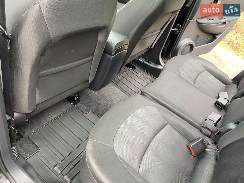 Внедорожник / Кроссовер Nissan Qashqai+2 2011 в Радивилове фото 29 Внедорожник / Кроссовер Nissan Qashqai+2 2011 в Радивилове