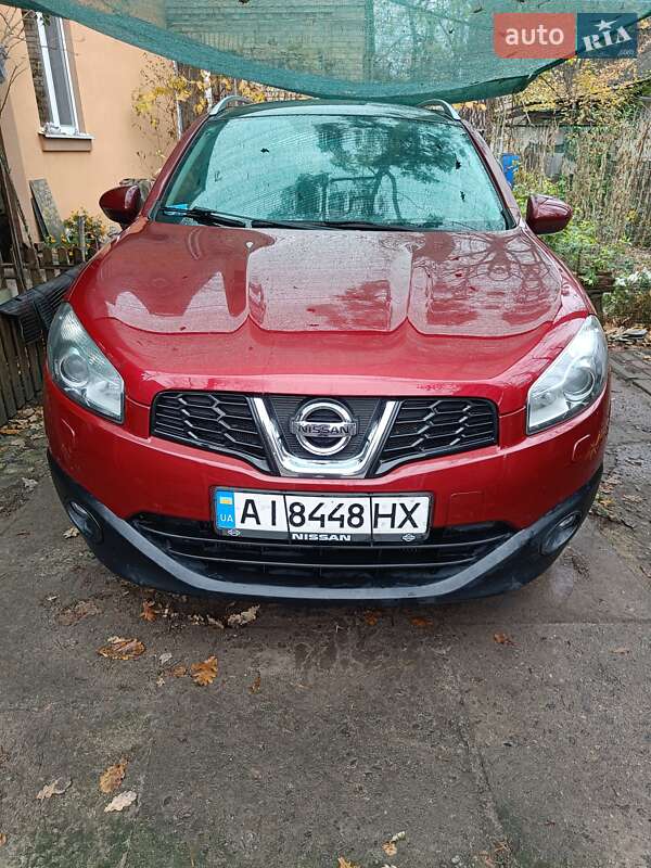 Внедорожник / Кроссовер Nissan Qashqai+2 2010 в Ирпене