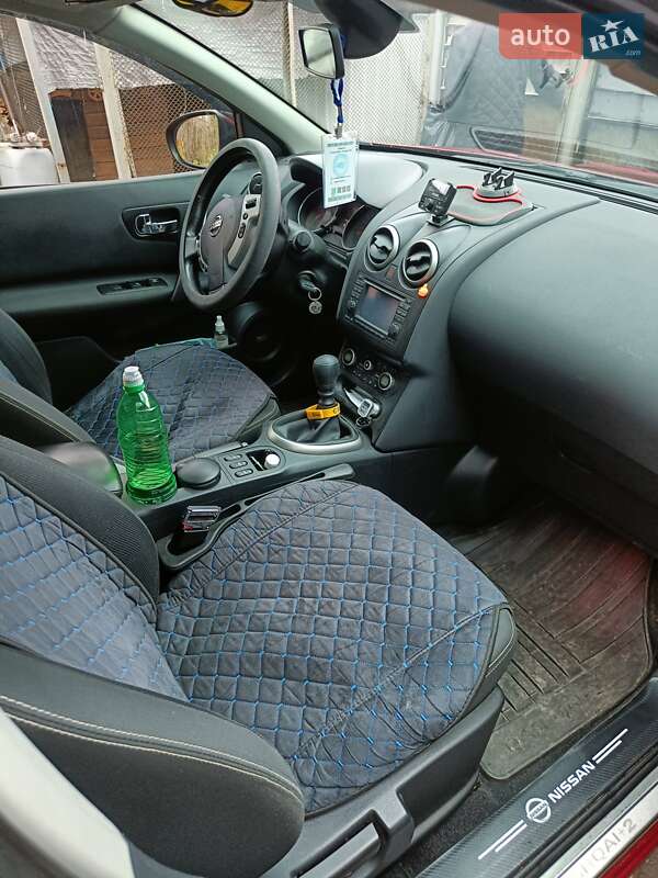Внедорожник / Кроссовер Nissan Qashqai+2 2010 в Ирпене