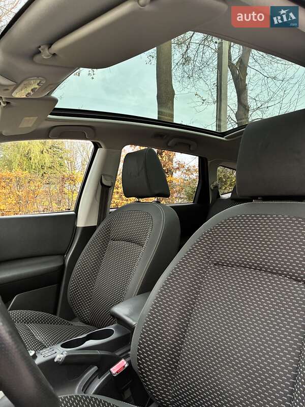 Внедорожник / Кроссовер Nissan Qashqai+2 2008 в Буче