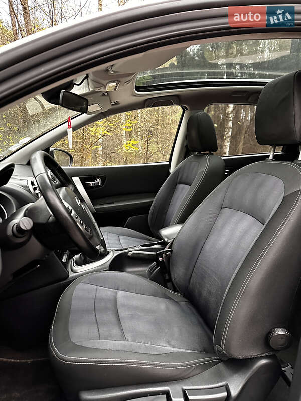 Внедорожник / Кроссовер Nissan Qashqai+2 2010 в Славуте