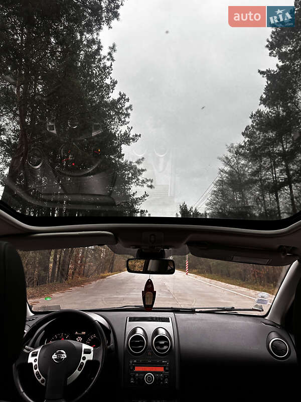 Внедорожник / Кроссовер Nissan Qashqai+2 2010 в Славуте