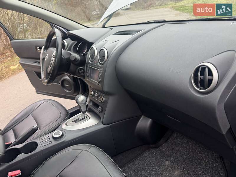 Внедорожник / Кроссовер Nissan Qashqai+2 2011 в Ровно фото 55 Внедорожник / Кроссовер Nissan Qashqai+2 2011 в Ровно