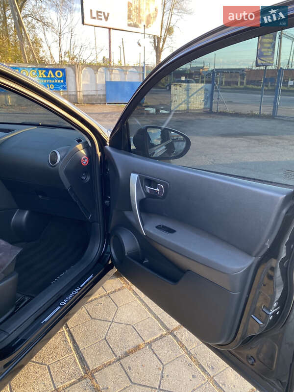 Внедорожник / Кроссовер Nissan Qashqai+2 2009 в Львове фото 6 Внедорожник / Кроссовер Nissan Qashqai+2 2009 в Львове