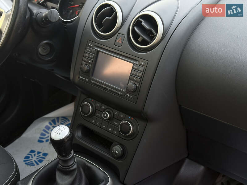 Внедорожник / Кроссовер Nissan Qashqai+2 2011 в Ивано-Франковске