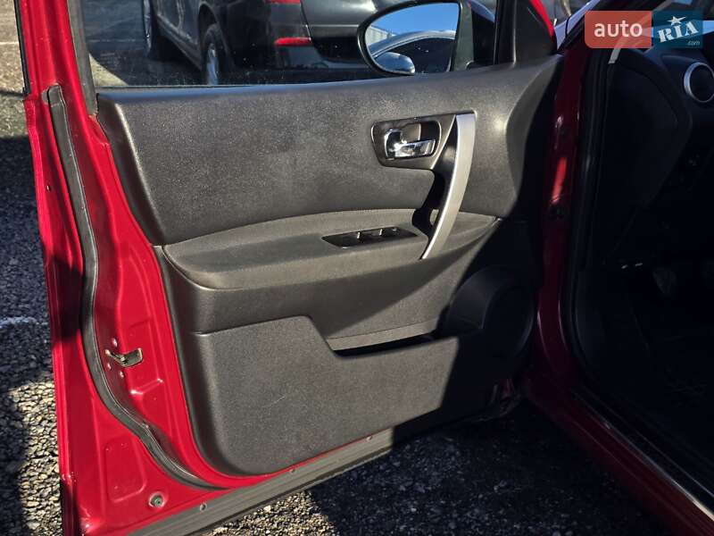 Внедорожник / Кроссовер Nissan Qashqai+2 2010 в Тернополе фото 29 Внедорожник / Кроссовер Nissan Qashqai+2 2010 в Тернополе