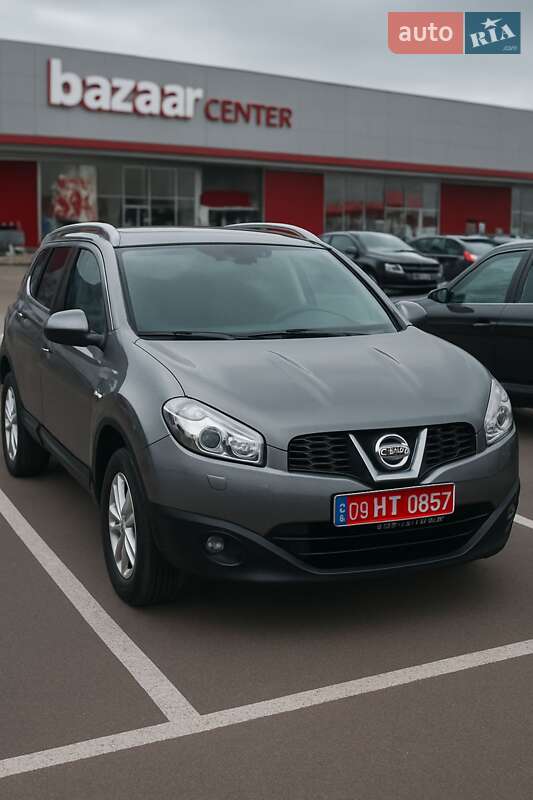 Внедорожник / Кроссовер Nissan Qashqai+2 2012 в Староконстантинове