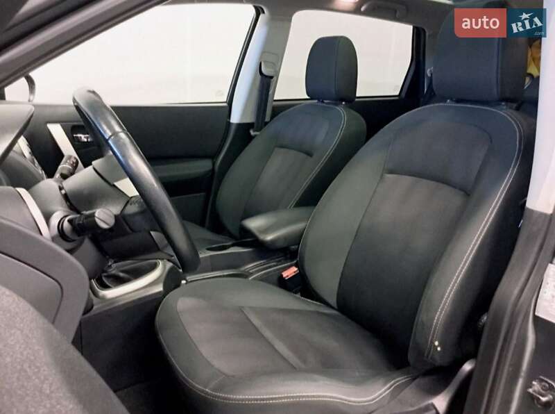 Внедорожник / Кроссовер Nissan Qashqai+2 2012 в Староконстантинове