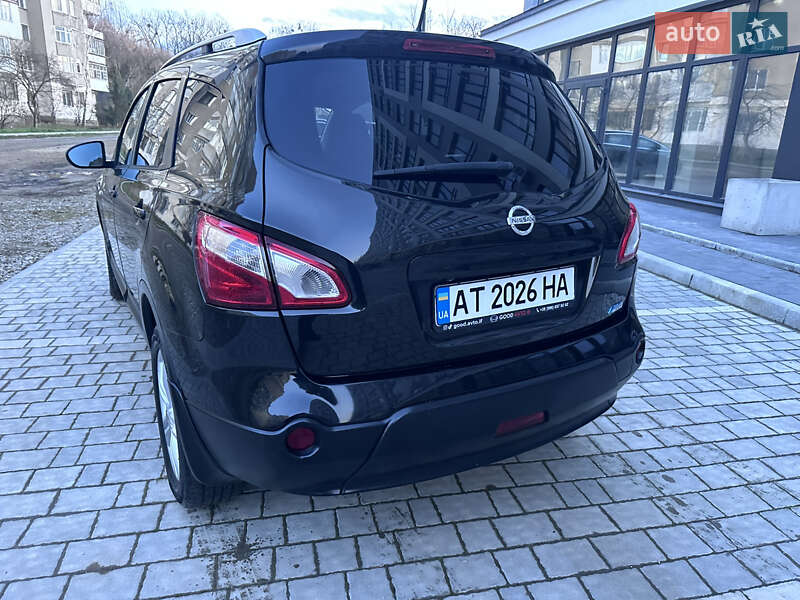 Внедорожник / Кроссовер Nissan Qashqai+2 2010 в Ивано-Франковске