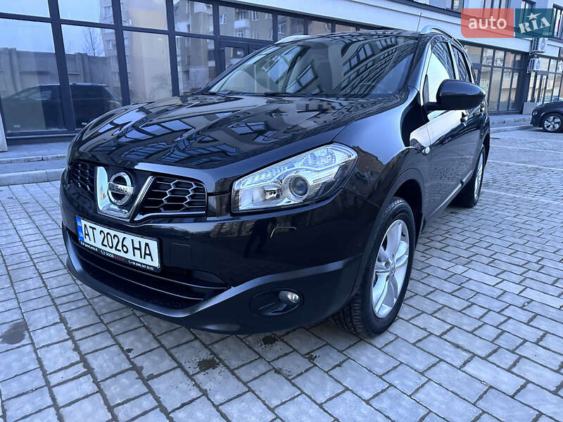 Внедорожник / Кроссовер Nissan Qashqai+2 2010 в Ивано-Франковске