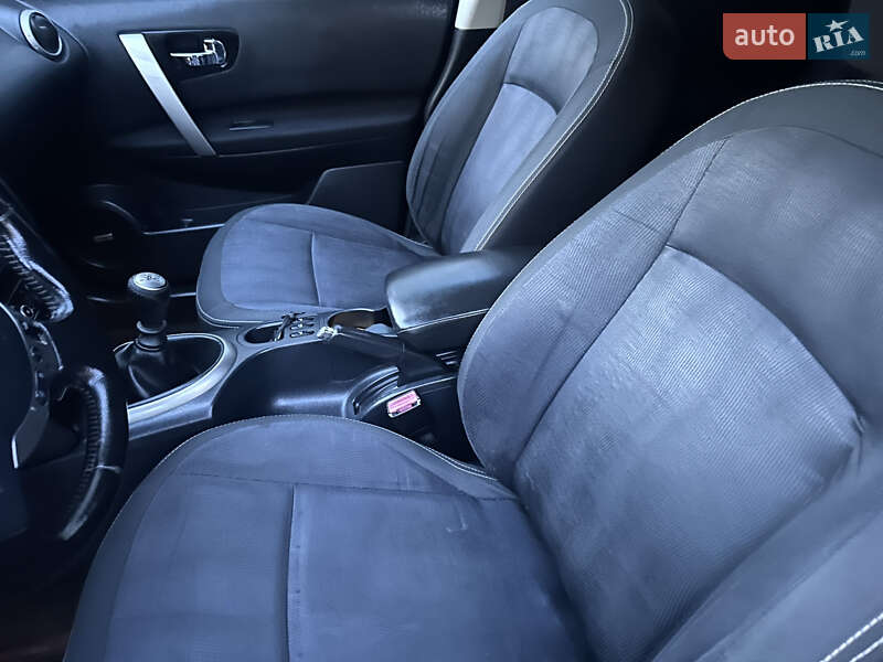 Внедорожник / Кроссовер Nissan Qashqai+2 2010 в Ивано-Франковске