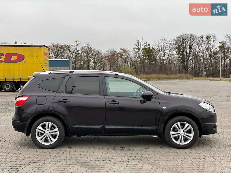 Внедорожник / Кроссовер Nissan Qashqai+2 2010 в Звягеле фото 7 Внедорожник / Кроссовер Nissan Qashqai+2 2010 в Звягеле