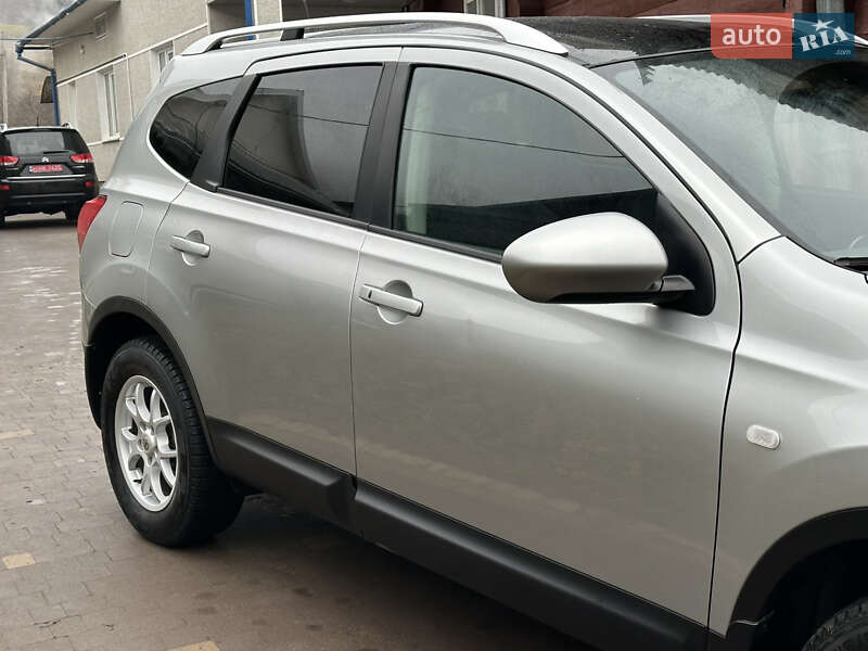 Внедорожник / Кроссовер Nissan Qashqai+2 2010 в Коломые