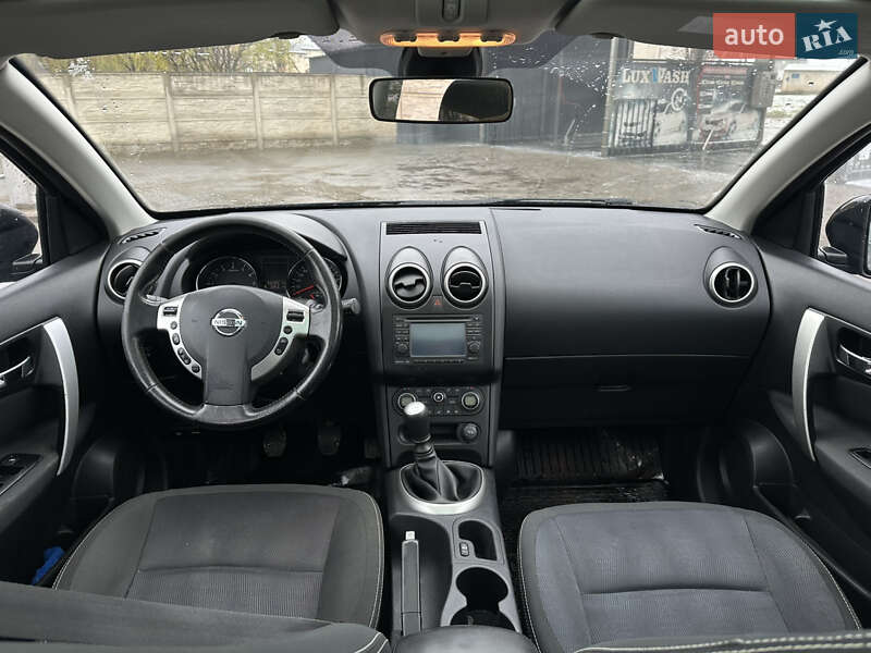 Внедорожник / Кроссовер Nissan Qashqai+2 2010 в Луцке