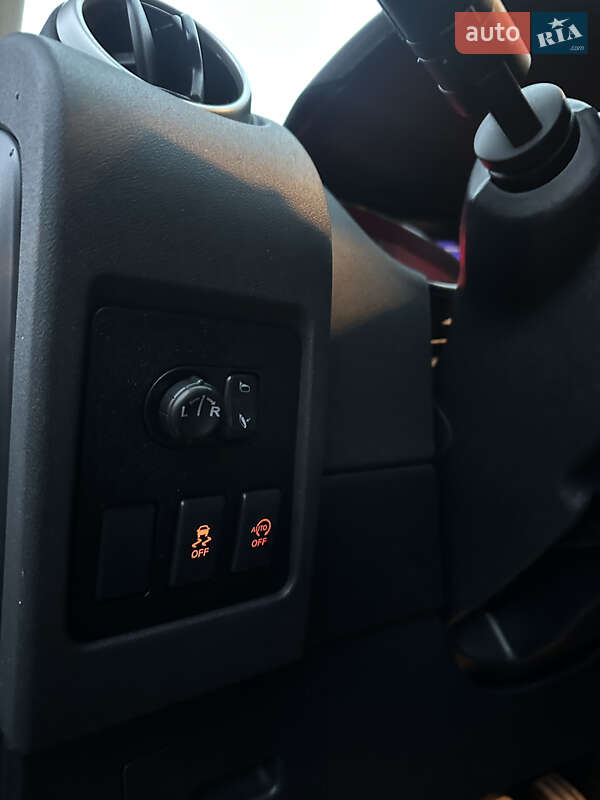 Позашляховик / Кросовер Nissan Qashqai+2 2012 в Луцьку фото 35 Позашляховик / Кросовер Nissan Qashqai+2 2012 в Луцьку