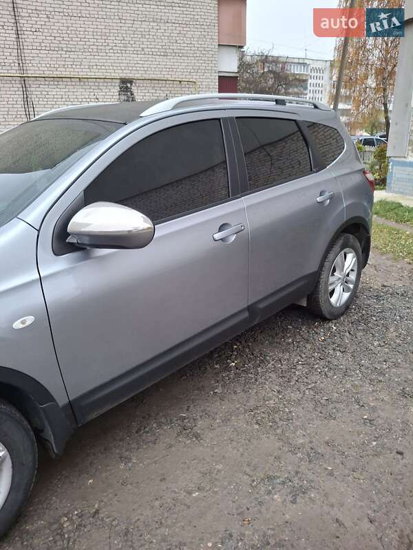 Позашляховик / Кросовер Nissan Qashqai+2 2010 в Старокостянтинові