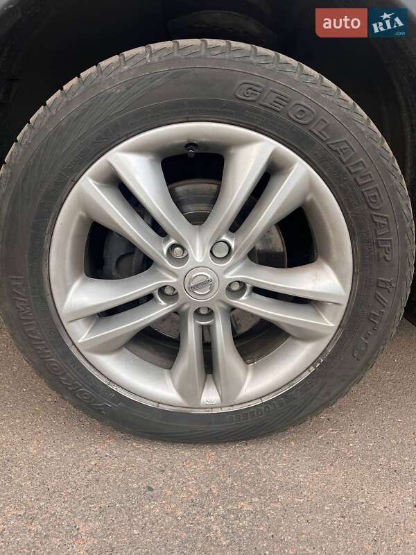 Внедорожник / Кроссовер Nissan Qashqai+2 2010 в Киеве