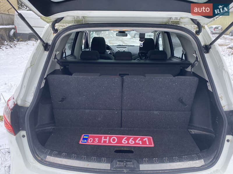 Внедорожник / Кроссовер Nissan Qashqai+2 2012 в Нововолынске