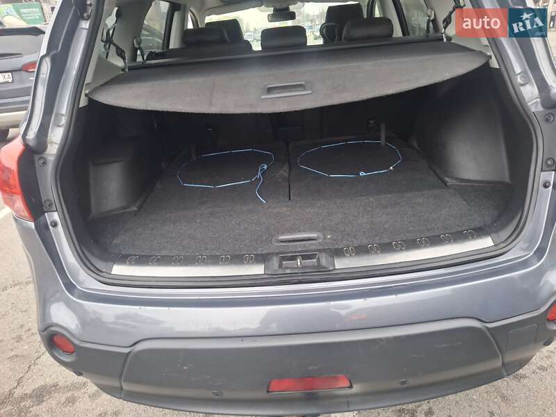 Позашляховик / Кросовер Nissan Qashqai+2 2010 в Дніпрі