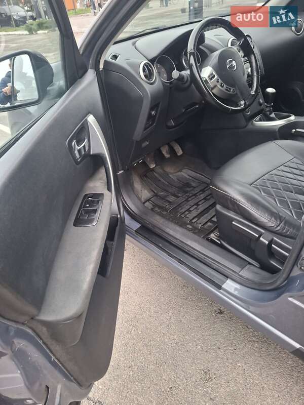 Позашляховик / Кросовер Nissan Qashqai+2 2010 в Дніпрі