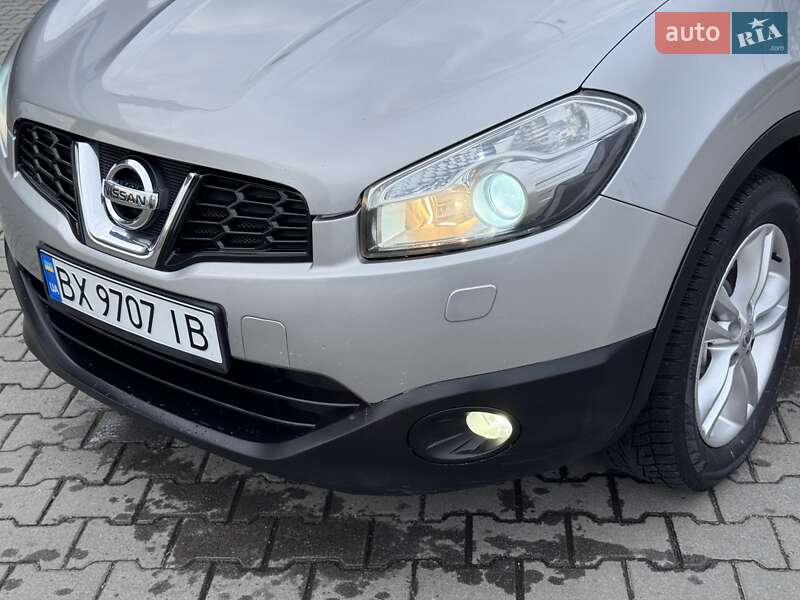 Позашляховик / Кросовер Nissan Qashqai+2 2011 в Хмельницькому