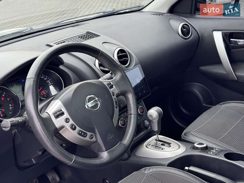 Позашляховик / Кросовер Nissan Qashqai+2 2011 в Хмельницькому