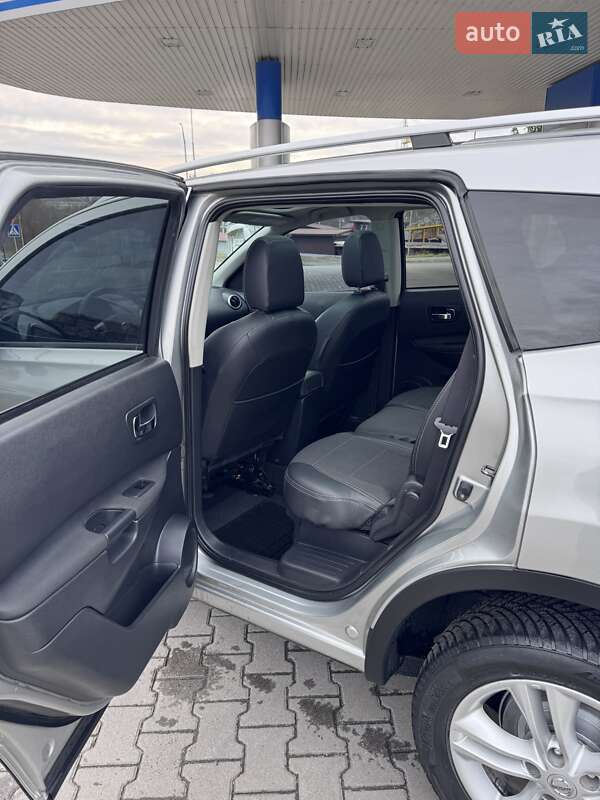 Позашляховик / Кросовер Nissan Qashqai+2 2011 в Хмельницькому
