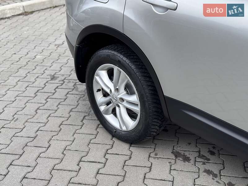 Позашляховик / Кросовер Nissan Qashqai+2 2011 в Хмельницькому