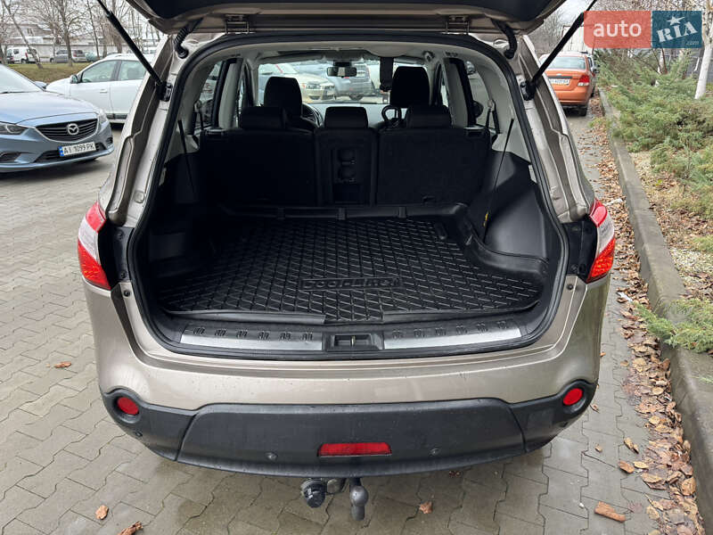 Внедорожник / Кроссовер Nissan Qashqai+2 2011 в Белой Церкви